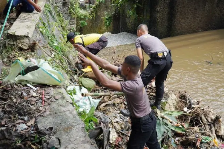 Forkopimda Tindaklanjuti Instruksi Presiden, Ingatkan Warga Jaga Kebersihan Sungai