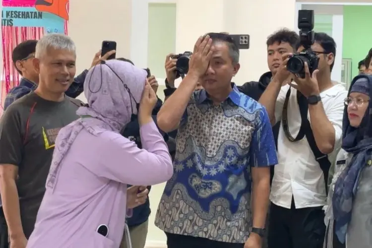 Tinjau Implementasi PKG, Bey Machmudin Harap Masyarakat Maksimalkan Program Tersebut