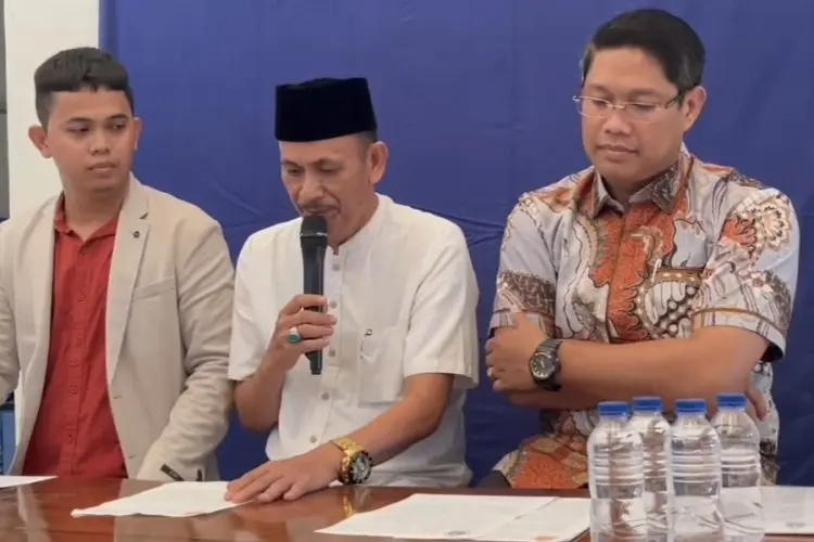 Muncul ke Publik, Kades Kohod Ngaku Bukan Aktor Utama di Kasus Pagar Laut Tangerang