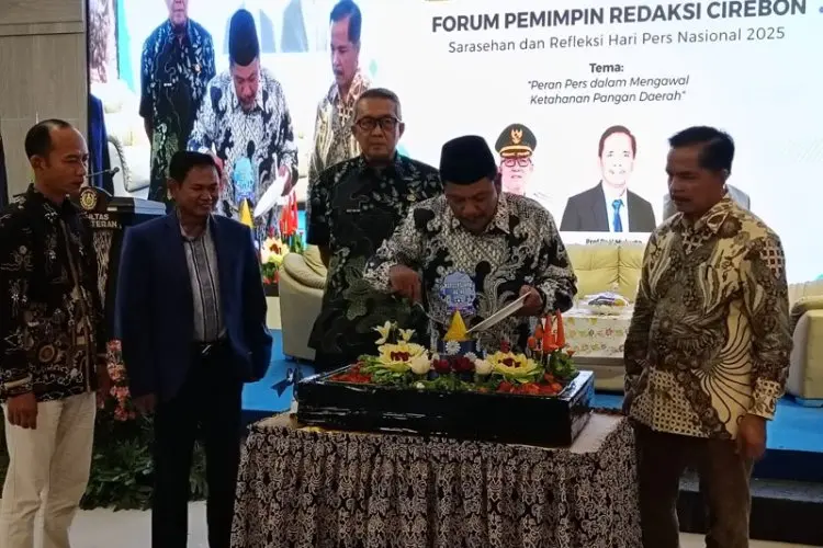 Peringati HPN, Forum Pemred Cirebon Berbagi Tali Asih bagi Wartawan Purna