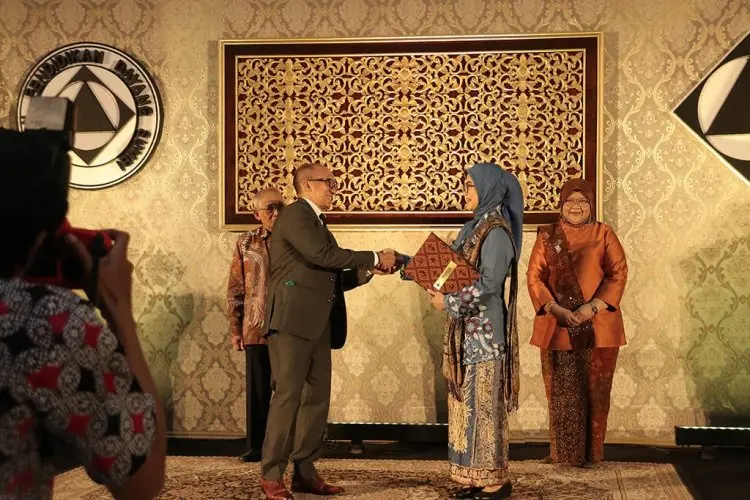Meilinda Nurbanasari Kembali Dilantik sebagai Rektor Itenas Periode 2025-2030