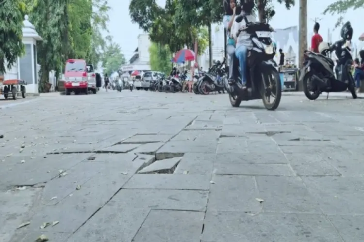 Hanya untuk Pedestrian, Jalan Kawasan Alun-alun Cimahi Ditutup