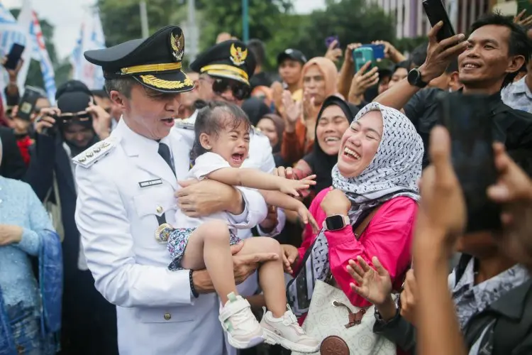 Ribuan Pelajar Antusias Sambut Dedie A Rachim