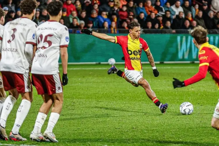 Dean James: Wing Back Kiri Go Ahead Eagles Berdarah Indonesia yang Masuk Radar Naturalisasi Timnas Garuda