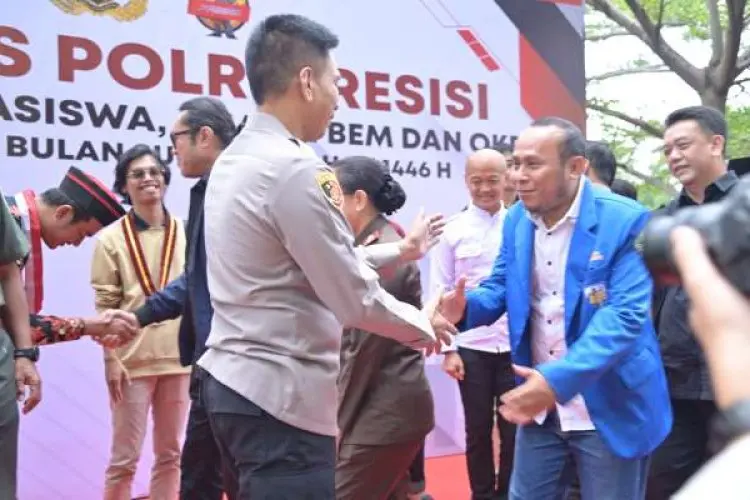 Sambut Bulan Suci Ramadan, Kolaborasi Polda Jabar Bersama Mahasiswa dan Organisasi Pemuda Salurkan Bansos Polri Presisi