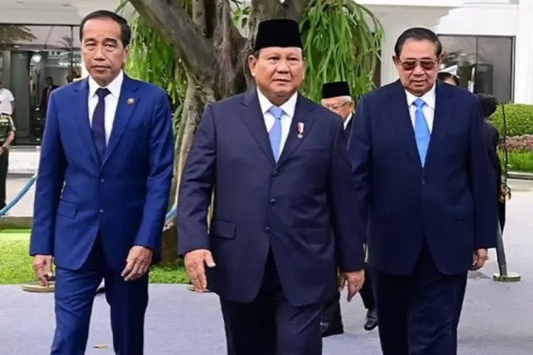 Presiden Prabowo, SBY, dan Jokowi Naik Maung Pindad: Momen Bersejarah di Parade Senja Akademi Militer Magelang