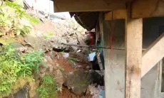Jaro Ade Kunjungi Korban Bencana Alam Tanah Longsor di Sukajaya