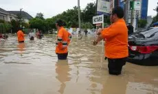 Banjir Bekasi Belum Surut, Warga Butuh Bantuan Mendesak