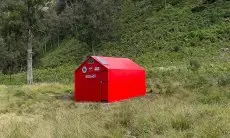 Arei Outdoor Gear Bikin Shelter Emergency, Sani Cycle Hingga Bersih-Bersih Sampah di Gunung Rinjani