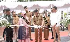Bupati Bandung Dadang Supriatna  Soft Launching Pasar Ikan Modern Soreang