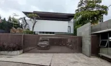 Enggan Komentari Kediaman Ridwan Kamil Digeledah KPK, KDM Harap Masalah Tidak Ganggu Operasional BUMD