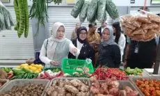 Harga Kebutuhan Pokok Relatif Stabil, Hanya Cabai Rawit Merah dan Bawang Merah Merangkak Naik
