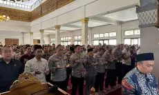 Tiga Personel Gugur dalam Tugas, Polda Jabar dan Jajaran Serentak  Laksanakan Salat Ghoib