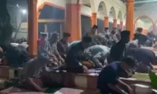 Viral Shalat Tarawih Kilat di Ponpes Mamba'ul Hikam: 23 Rakaat dalam 10 Menit
