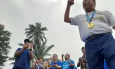 Lepas Konvoi Pesta Juara Persib dengan Doa, Umuh Tak Kuasa Tahan Air Mata