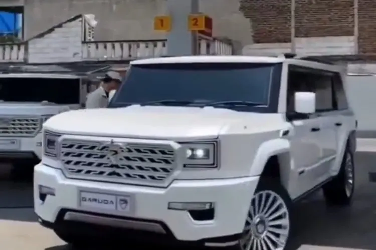 Mobil Dinas Milik Prabowo Terciduk Isi Bensin di Shell hingga Jadi Sorotan Publik