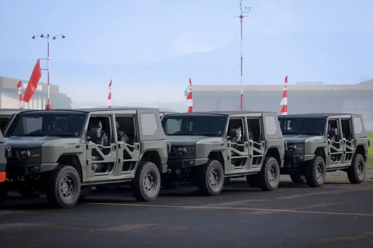 Farhan Apresiasi Inovasi Maung MV3 PT Pindad
