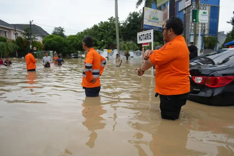 Dedi Mulyadi Sentil Istri Wali Kota Bekasi yang Mengungsi ke Hotel