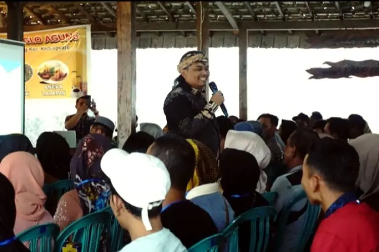 Sosialisasi Program Makan Bergizi Gratis di Desa Plosokandang Tulungagung