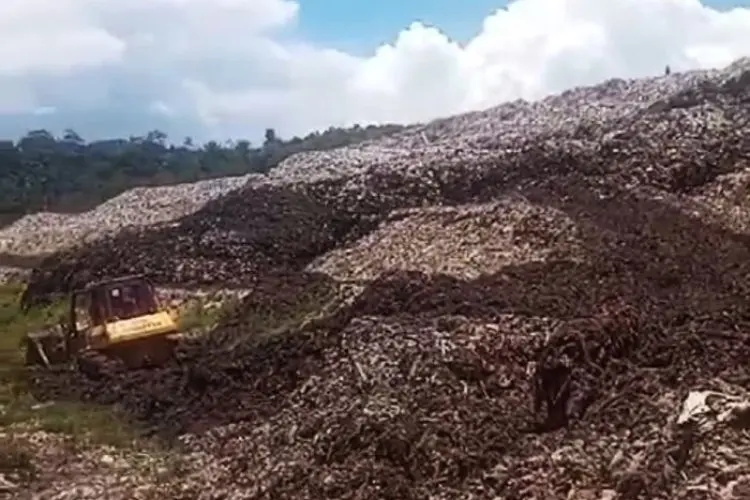 DLH Jabar Targetkan Pemasangan Geomembran Perluasan Zona 5 TPAS Sarimukti Rampung Juni