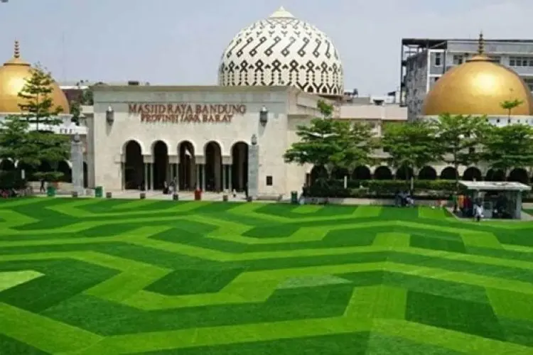 Di Balik Kubah Raksasa Masjid Raya Bandung, Ada Kisah Empat Arsitek Kota Kembang