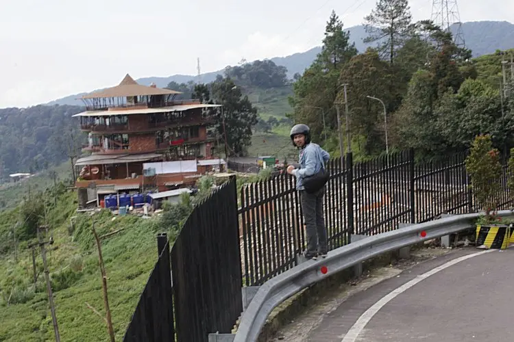 Bupati Bogor Rudy Susmanto Mengevaluasi PBG Restoran Liwet Asep Stroberi