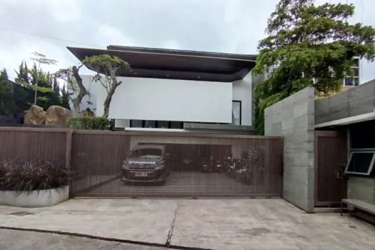 Enggan Komentari Kediaman Ridwan Kamil Digeledah KPK, KDM Harap Masalah Tidak Ganggu Operasional BUMD