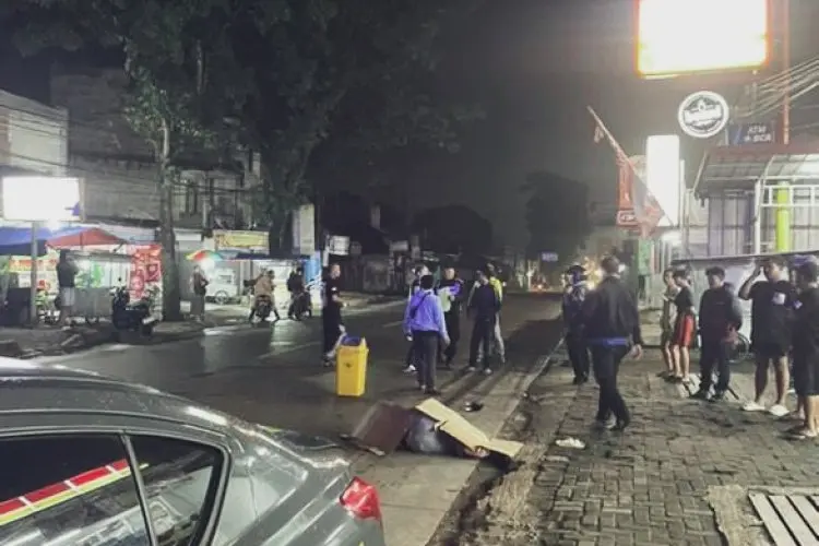 Hendak Menyalip, Sopir Truk Derek Tabrak Pengendara Motor di Padalarang hingga Tewas