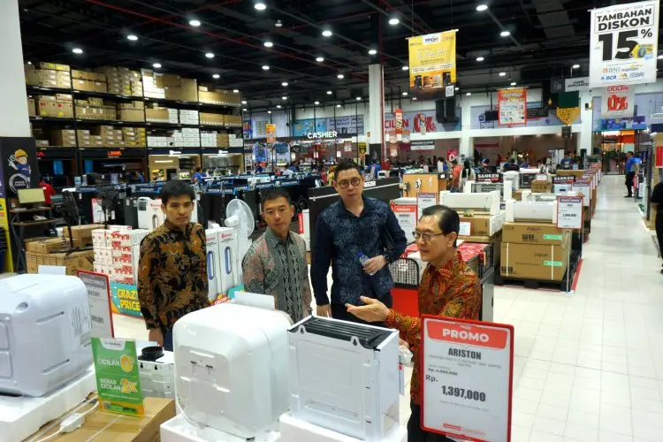 FOTO: Perkuat Pasar Retail Modern Bahan Bangunan dan Perlengkapan Rumah, Mitra10 Hadir Di Tenth Avenue Bandung