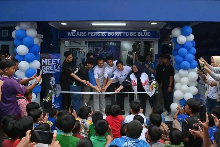Makin Dekat dengan Bobotoh, Persib Store Kini Hadir di Cianjur
