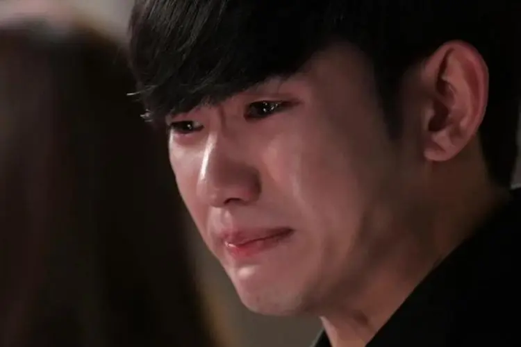Fakta Mengejutkan! Kim Soo Hyun Pernah Alami Kerugian Besar Akibat Denda Kontrak