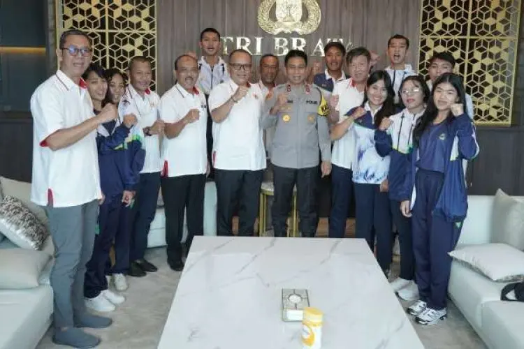 Kapolda Jabar Mendapat Gelar Tokoh Olah Raga Jawa Barat dari KONI Jabar