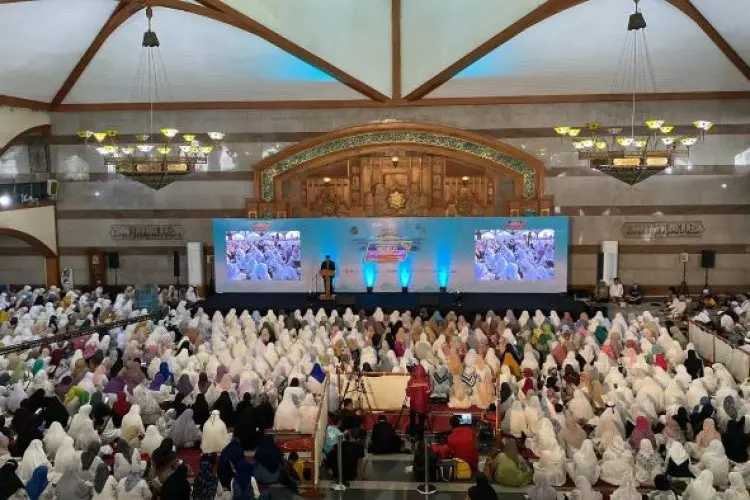 Usung Misi Saving the Ummah, Quran Cordoba-Wardah Sukses Gelar World Hour Quran