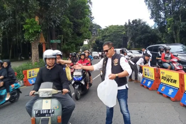 HDCI Bogor Ramadhan Berbagi, Santuni Ratusan Anak Panti Asuhan dan Tebar Ribuan Takjil di Tugu Kujang
