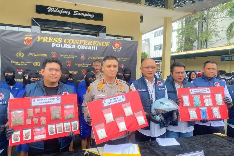 Kedapatan Bawa Sabu dalam Helm, Izroil Diamankan Polisi di Halaman Parkir RSUD Cibabat 