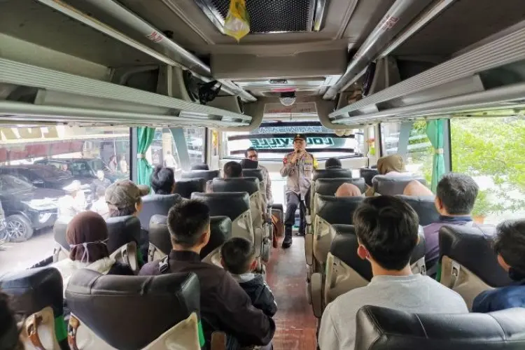 Mudik Gratis 2025, Polda Jabar Berangkatkan Ratusan Pemudik
