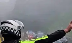 Polisi Cianjur Berlakukan One Way Arus Menuju Bogor