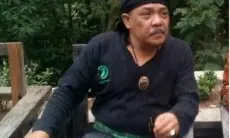 Mantan Ketua DPRD Jabar Eka Santosa Kritisi Gaya Kepemimpinan Gubernur Dedi Mulyadi yang hanya Sibuk Pencitraan di Media Sosial