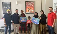Pelanggan Telkomsel di Bandung Menangkan THR Lebaran Rp 100juta dari Grand Prize Program Digosok Hepi