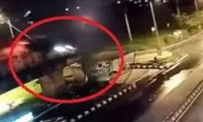 Viral! BMW Terjun dari Ujung Tol Belum Tersambung, Dua Penumpang Selamat