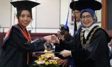 Itenas Lantik 334 Wisudawan : Generasi Unggul yang Siap Menembus Batas dan Menginspirasi Dunia