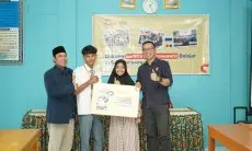 Telkomsel Regional Jawa Barat Salurkan Bantuan Pendidikan Anak Bangsa