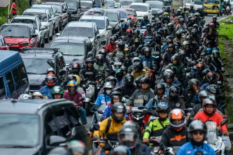 H+1, Jalur Cileunyi-Nagreg Padat