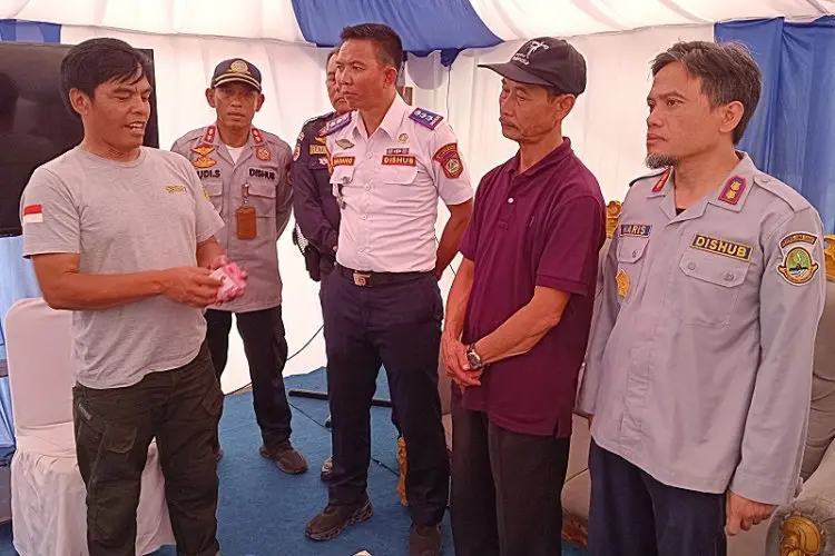 Emen Diminta Organda Klarifikasi Pemotongan Supir Angkot Jalur Cisarua ke Gubernur Jabar Dedi Mulyadi