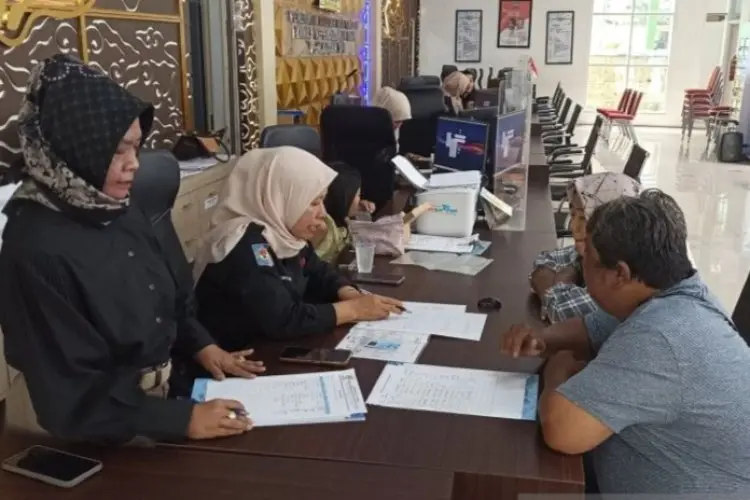 Libur Lebaran, DIsdukcapil Cirebon Tetap Layani Administrasi Kependudukan