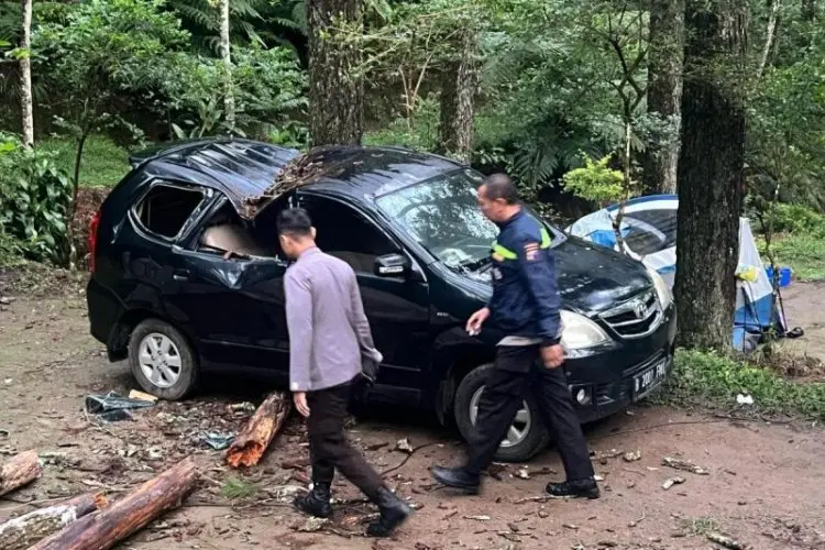 Kemping di Bawah Pohon, Wisatawan Meninggal di Karanganyar