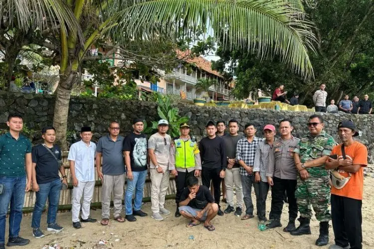 Pelaku Pungli di Pantai Carita Diringkus Petugas