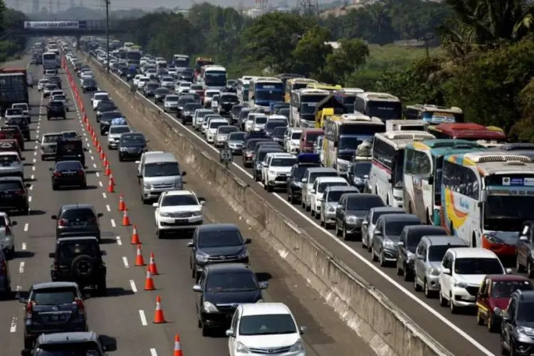 Libur Paskah, Volume Kendaraan ke Puncak dan Bandung Melonjak