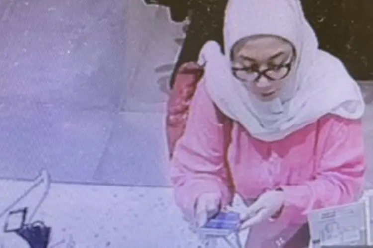 Viral Wanita Pakai Bukti Transfer Palsu Hasil AI, Netizen Dibuat Geram