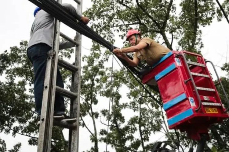 Penataan Kabel di Kota Bandung Sejak 2022 Capai 123 Kilometer